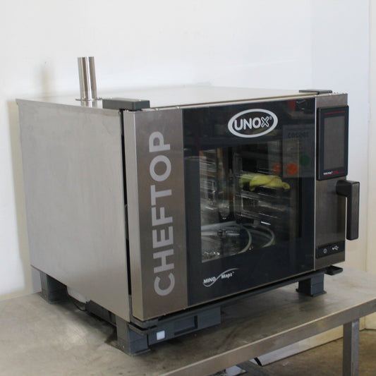 Unox XEVC-0511-E1R 5 Tray Combi Oven (2)