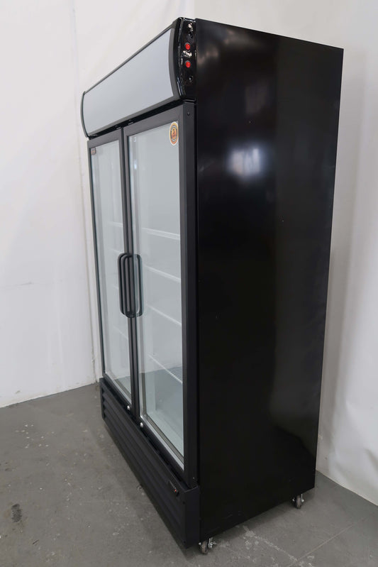 Crusader CCE1130 Upright Fridge (2)