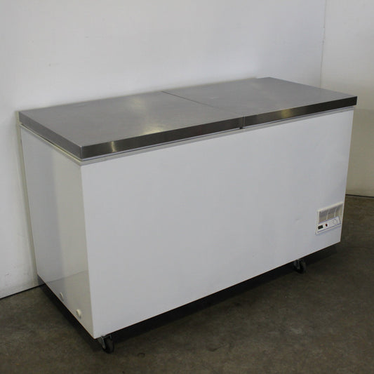 FED BD466F Chest Freezer (2)