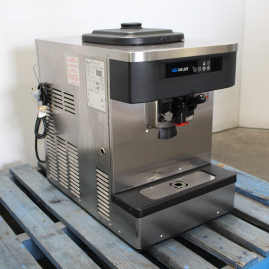 Taylor C152-40 C/Top Ice Cream Machine (2)