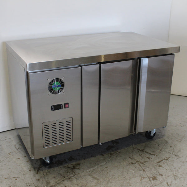 FED TL1200BT 2 Door Undercounter Freezer (2)