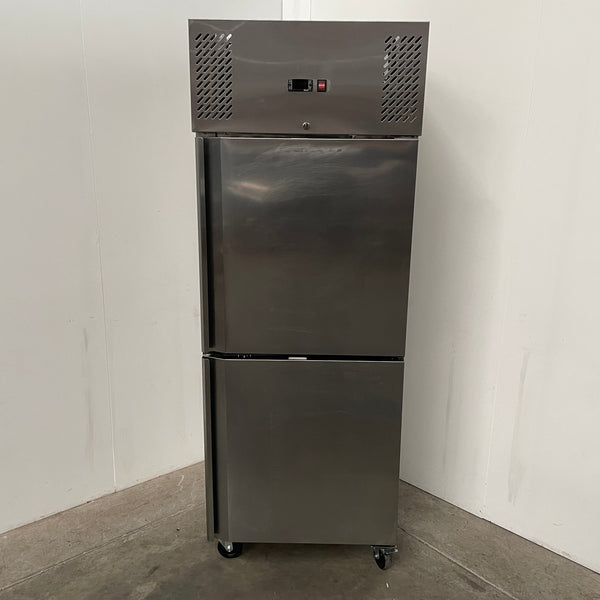 FED GN650TNM Upright Fridge (2)