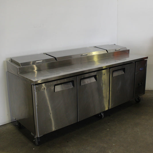 Atosa MPF8203 Pizza Prep Bench (2)