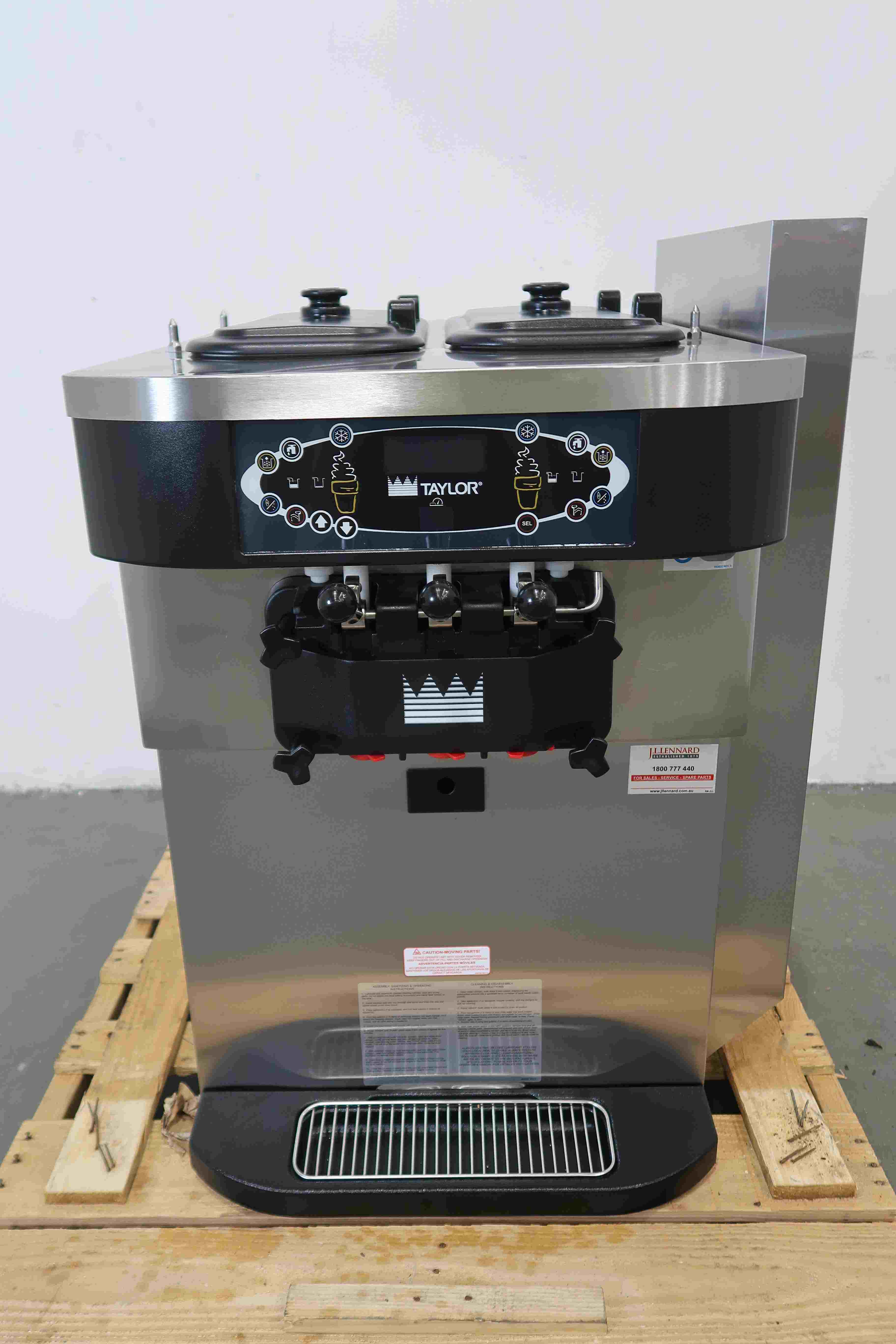 Taylor C722 - Ice Cream Machine (2)