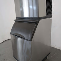 Manitowoc DCC9 Ice Maker & Bin